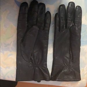 Female leather designer gloves.